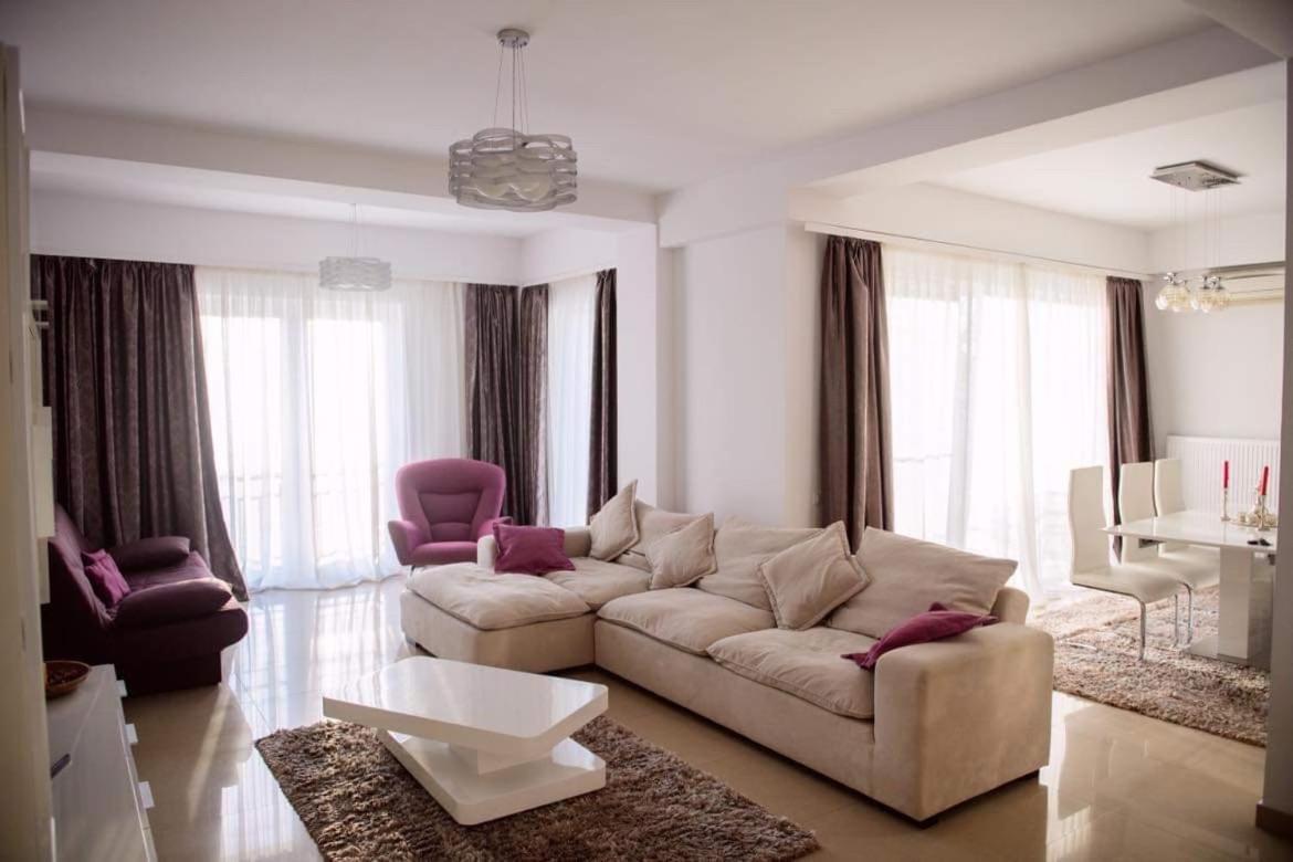 Sadara Sea Breeze Apartment Navodari Bagian luar foto