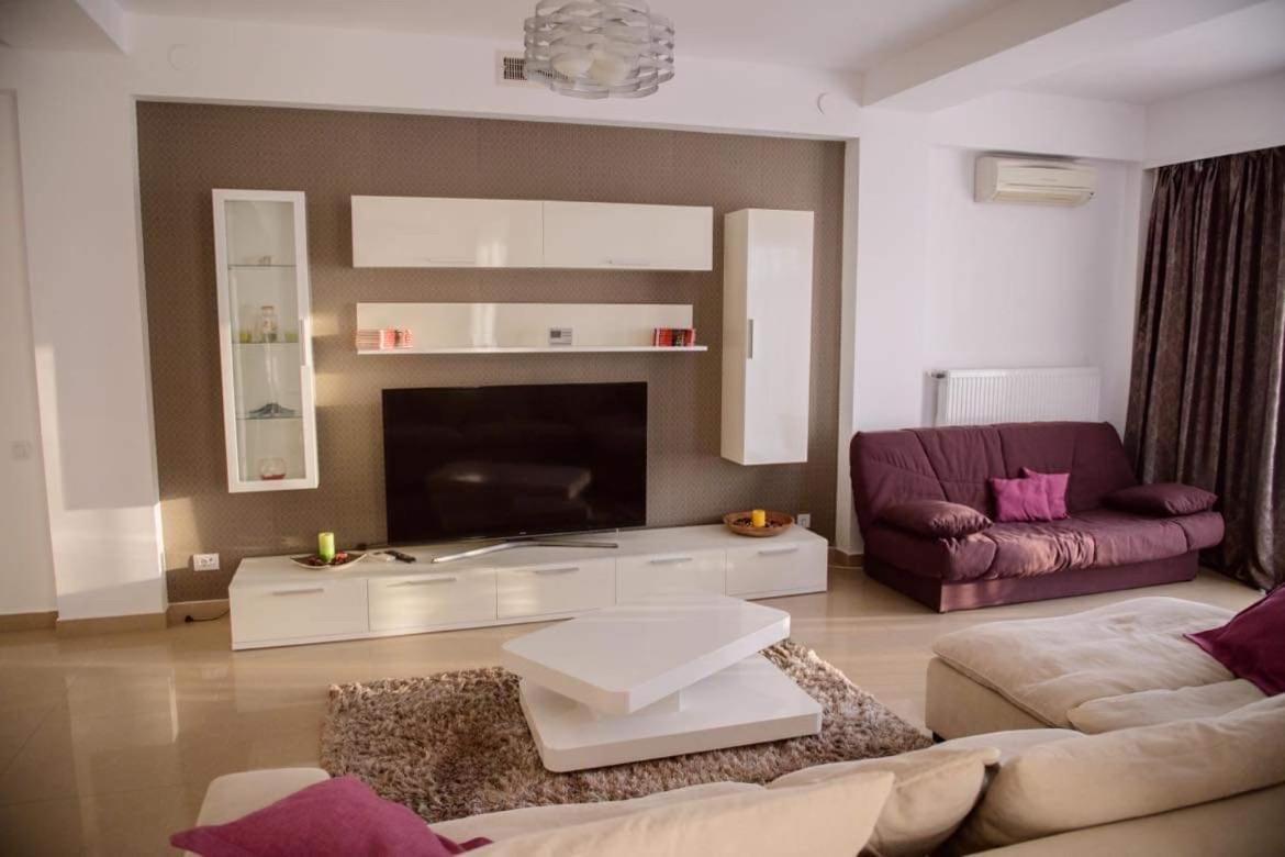Sadara Sea Breeze Apartment Navodari Bagian luar foto