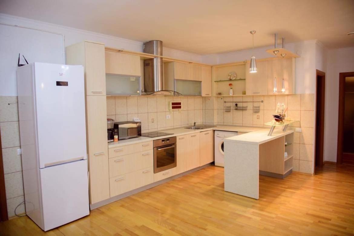 Sadara Sea Breeze Apartment Navodari Bagian luar foto