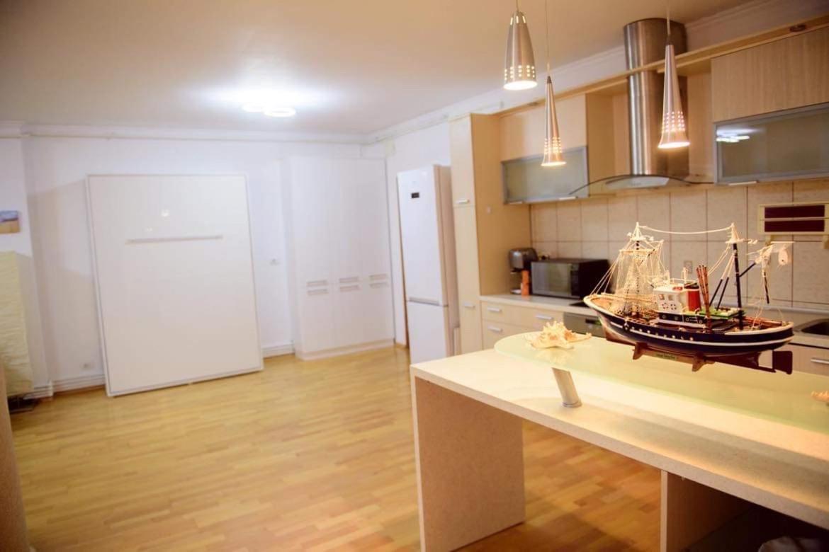 Sadara Sea Breeze Apartment Navodari Bagian luar foto