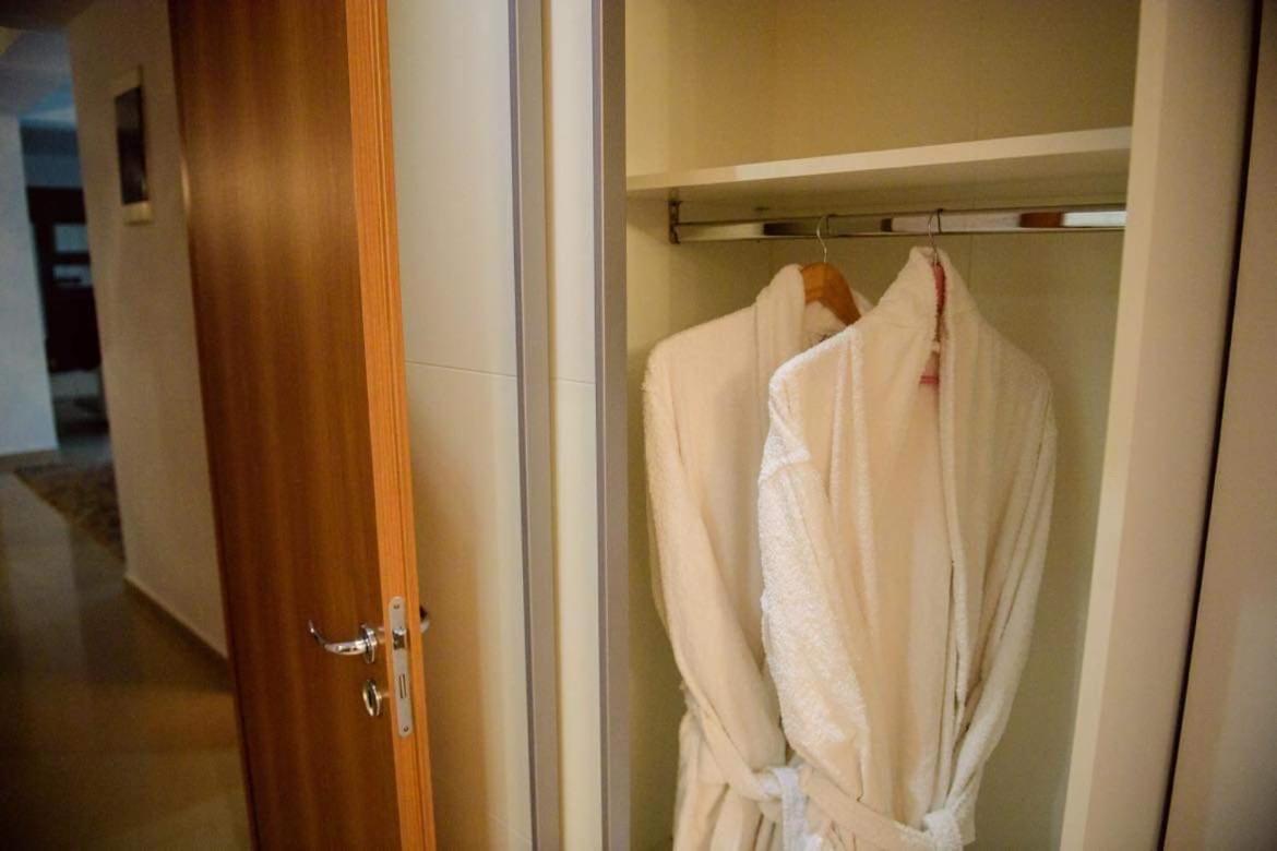 Sadara Sea Breeze Apartment Navodari Bagian luar foto